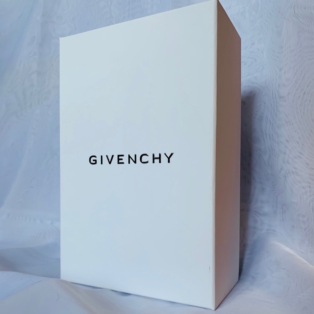 Givenchy box